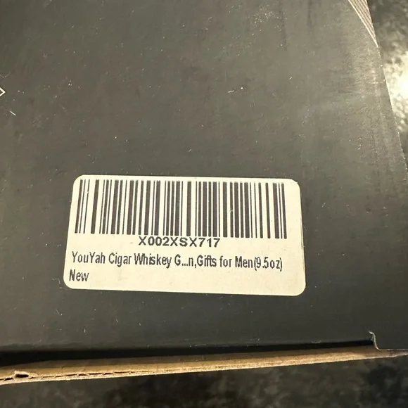 Whiskey Glasses Set of two - Picture 2 of 7